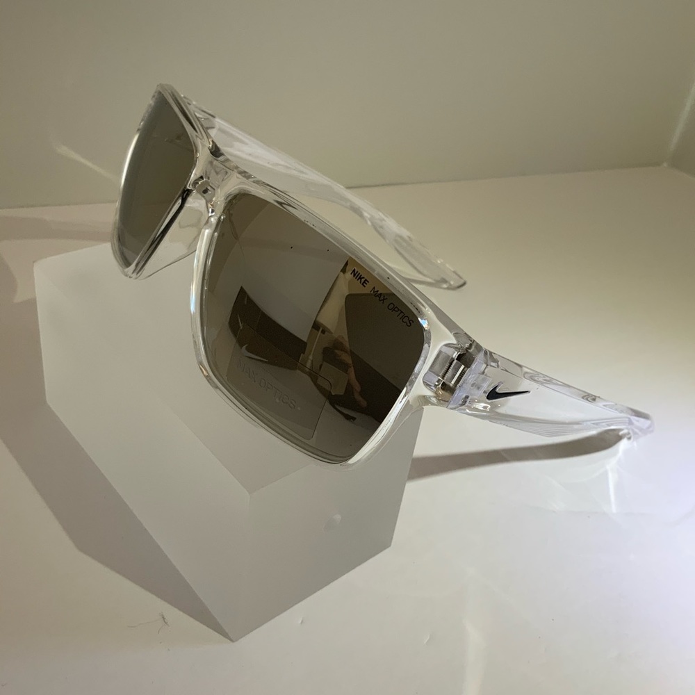 Nike Essential Venture Mirrored Sunglass NWT